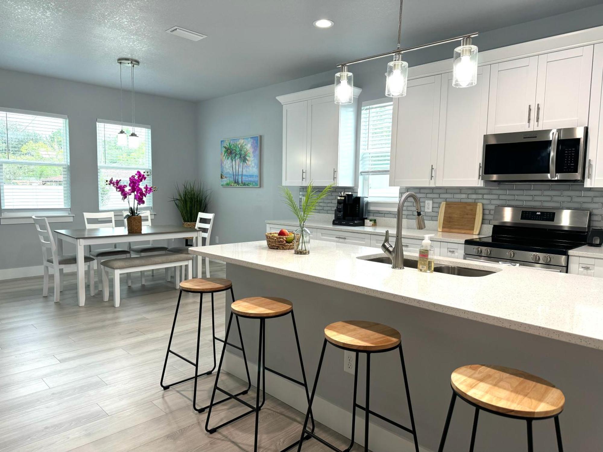 Brand New Tampa Oasis With Private Jacuzzi Retreat Villa Lutz Bagian luar foto